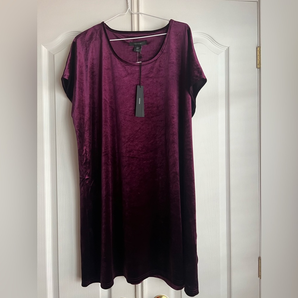 Tahari velvet